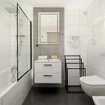 Przestronne Przy Rynku We Wroclawiu Z Klimatyzacja I Wanna By Renters ורוצלב